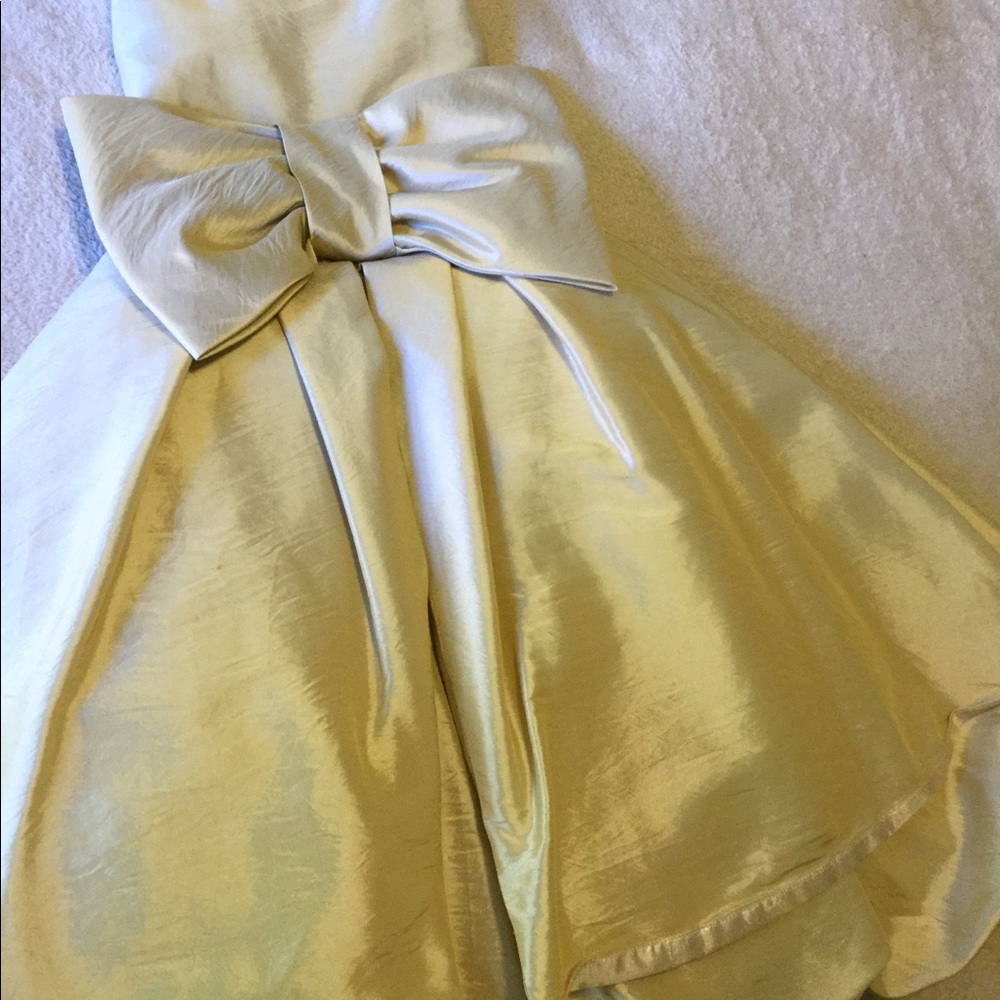 NEWw/tag Macis 2T Bridal/Communion Bow Dress/Gown